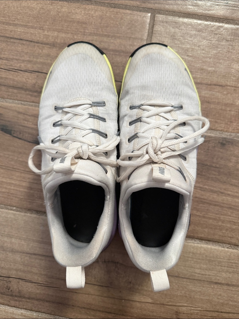 Nike Free Metcon 6 SE Cream, yellow, silver and purple Sneakers